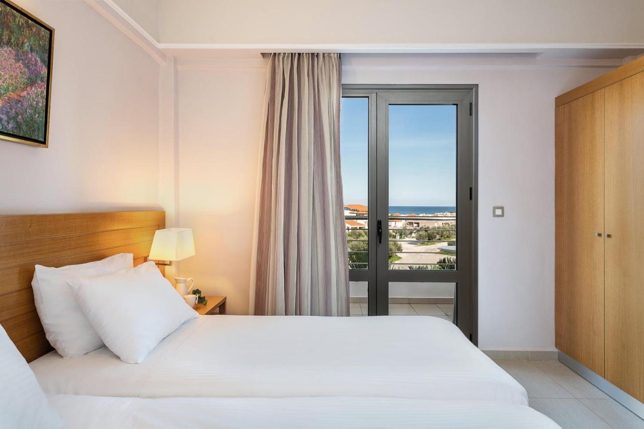 Porto Platanias Village Resort Екстериор снимка